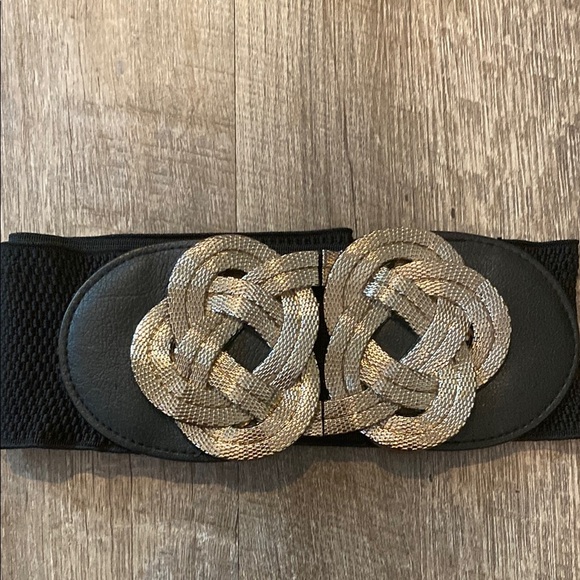 Black and Gold Wide Belt with Intricate Knotwork Buckle - Picture 1 of 7